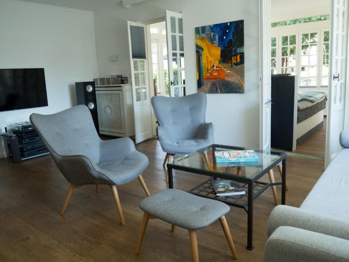 Ferienwohnung Am Rheinsteig Бендорф Екстериор снимка
