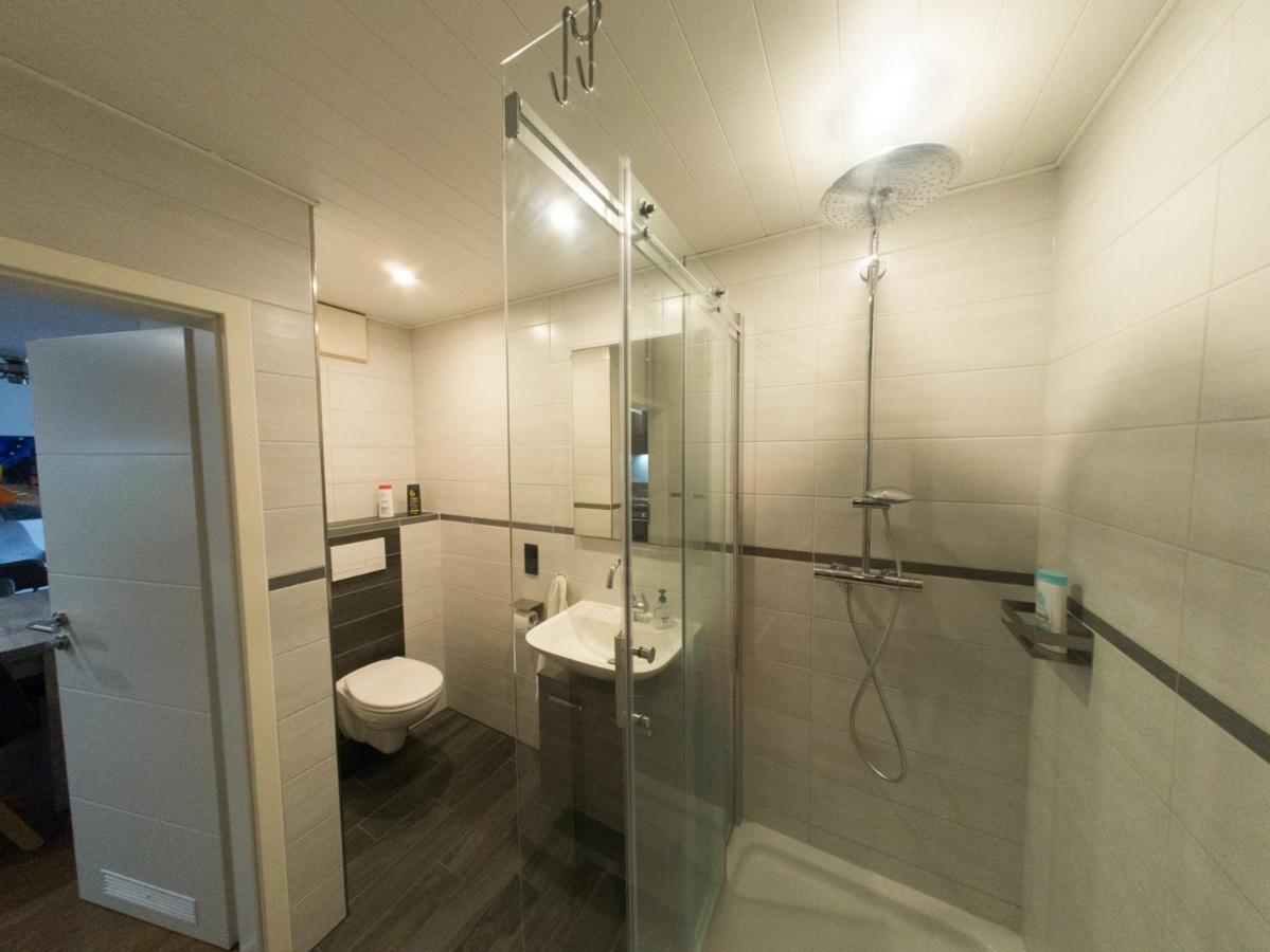 Ferienwohnung Am Rheinsteig Бендорф Екстериор снимка