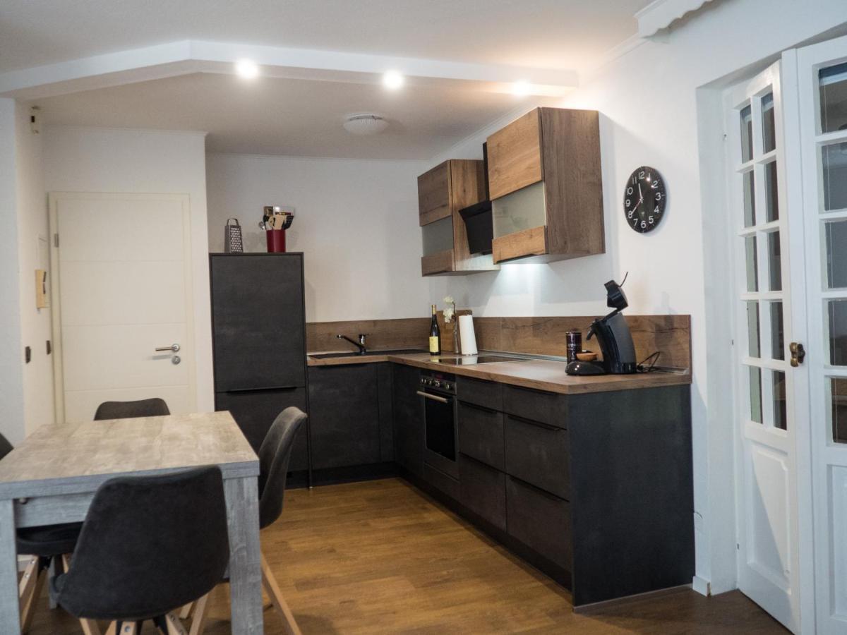 Ferienwohnung Am Rheinsteig Бендорф Екстериор снимка
